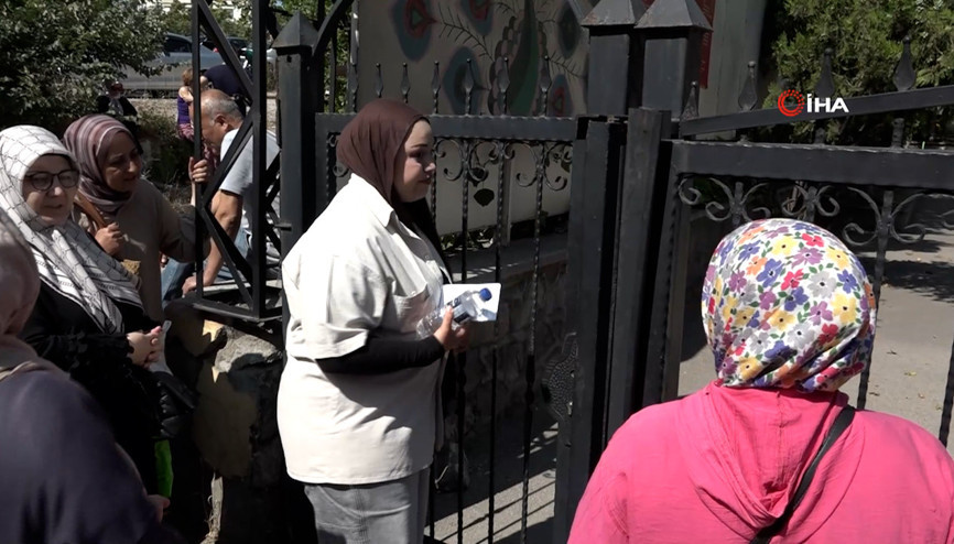 Arkadaşlarıyla sohbete dalınca sınavı kaçırdı