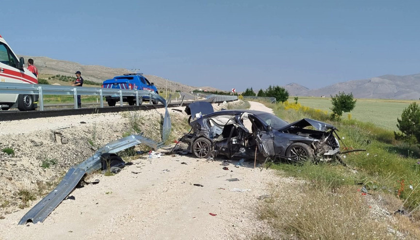 Korkutelide kaza: 3 yaralı