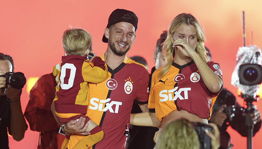 Galatasaraydan ayrılan Mertensten duygusal veda: Tüm Türkiyeye teşekkürler