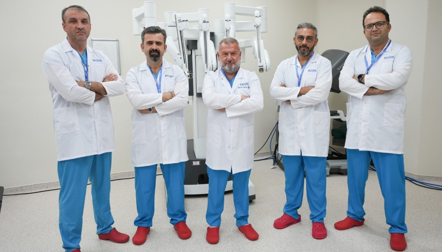 Bazekol Çiğli Hastanesi’nde Da Vinci Robotik Cerrahi ile iki yılda 400’üncü üroloji operasyonu Bazekol Çiğli Hastanesi’nde Da Vinci Robotik Cerrahi ile iki yılda 400’üncü üroloji operasyonu