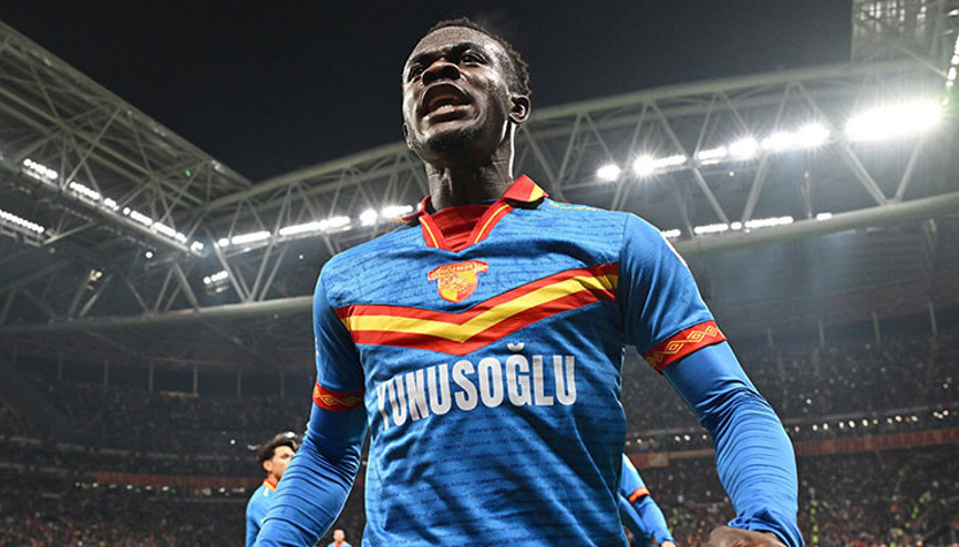 Göztepede Dennis, transferde Anderlechtin radarında