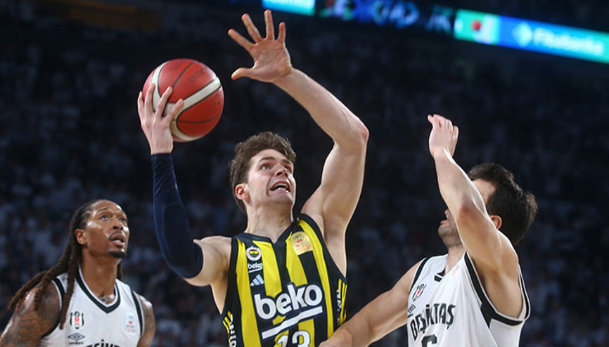 Fenerbahçe Beko şampiyonluk, Beşiktaş Fibabanka ise seriyi uzatmak için sahaya çıkacak
