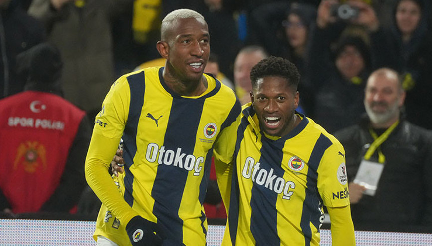 Brezilyada transfer görüşmesi: Fenerbahçenin yıldızından jet hızında karar Brezilyada transfer görüşmesi: Fenerbahçenin yıldızından jet hızında karar