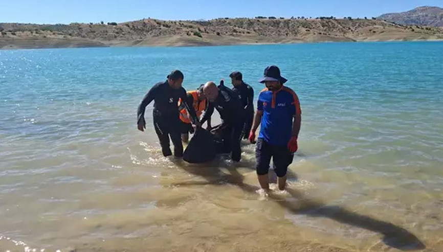 Soğuması için baraja bıraktığı karpuz sonu oldu