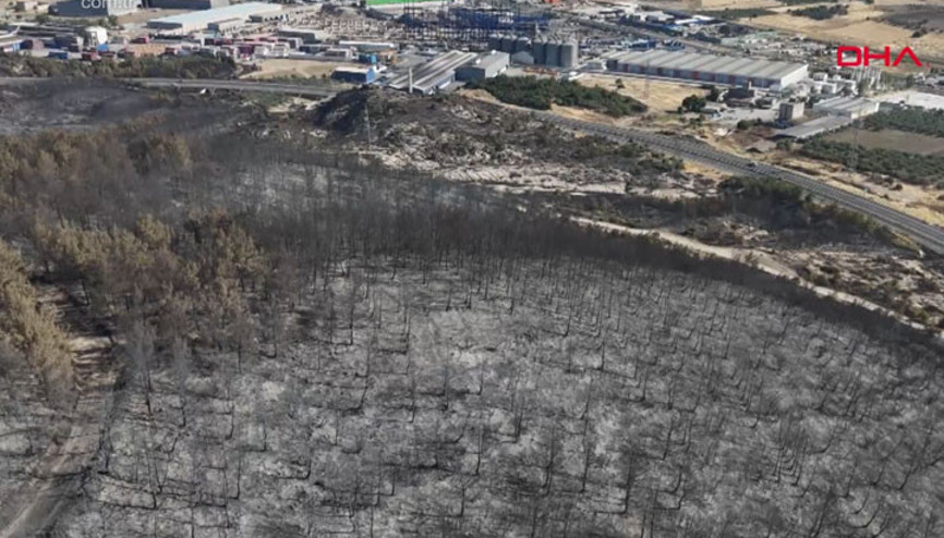 Aliağada yanan alanlar havadan görüntülendi