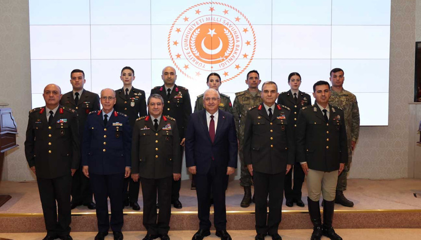 Bakan Güler: Ordumuzun gücünü sürekli tahkim ediyoruz