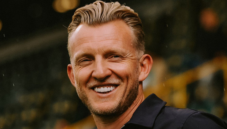 Dirk Kuyt yeni takımına resmi imzayı attı