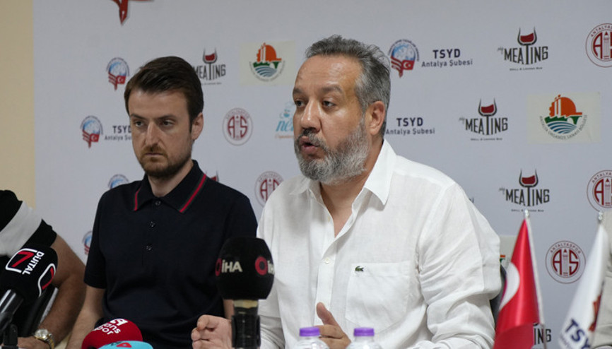 Antalyaspor Başkanı Sinan Boztepe istifa edeceğini açıkladı