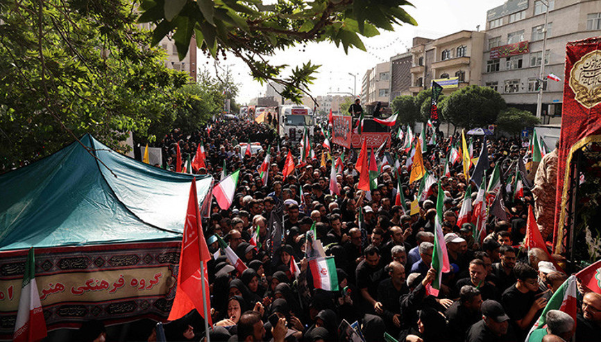 İran kayıplarını uğurladı: Tahranda binlerce kişi katıldı İran kayıplarını uğurladı: Tahranda binlerce kişi katıldı