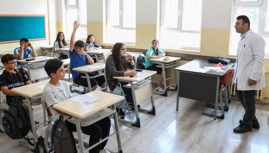 Yaz okulları ve kurslar 1 Temmuz’da başlıyor