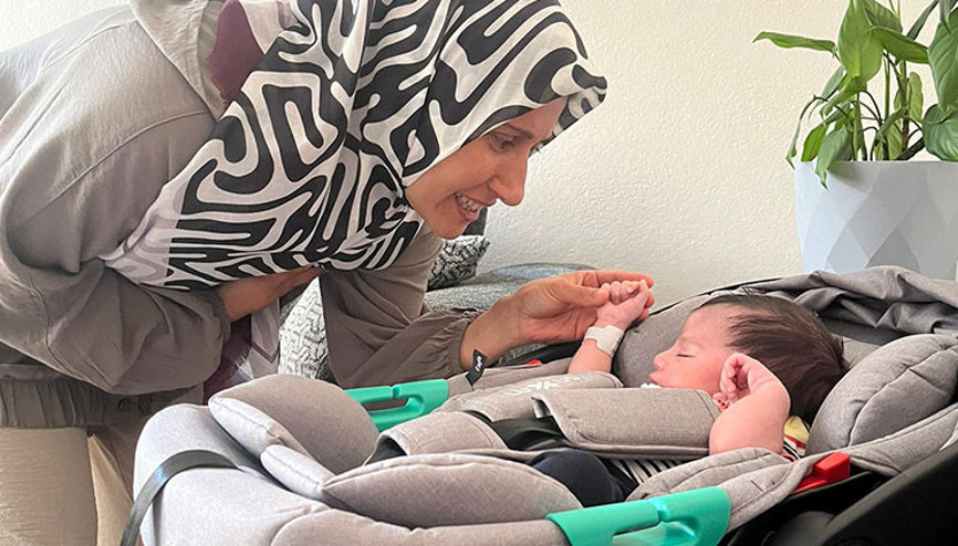 Bakan Göktaşın adını koyduğu Emre bebek, sıcak yuvaya kavuştu Bakan Göktaşın adını koyduğu Emre bebek, sıcak yuvaya kavuştu