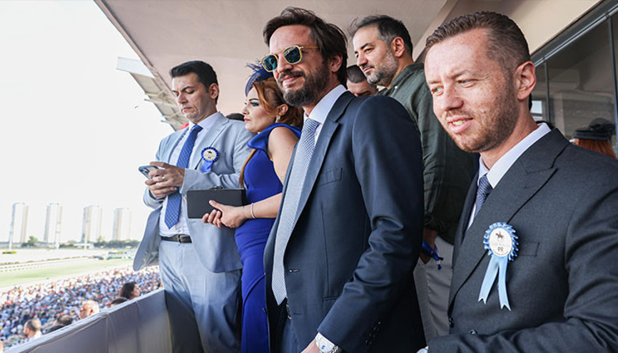 Ünlüler, 99. Gazi Koşusu’nu locadan izledi