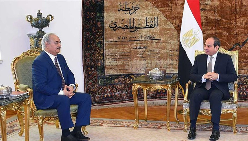 Mısır Cumhurbaşkanı Sisi, Libyadaki isyancı grupların lideri Hafterle görüştü Mısır Cumhurbaşkanı Sisi, Libyadaki isyancı grupların lideri Hafterle görüştü
