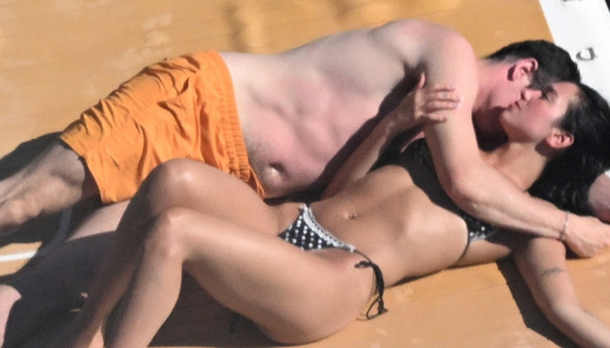 Film sahnesi değil gerçek: Aşk ateşine yandılar