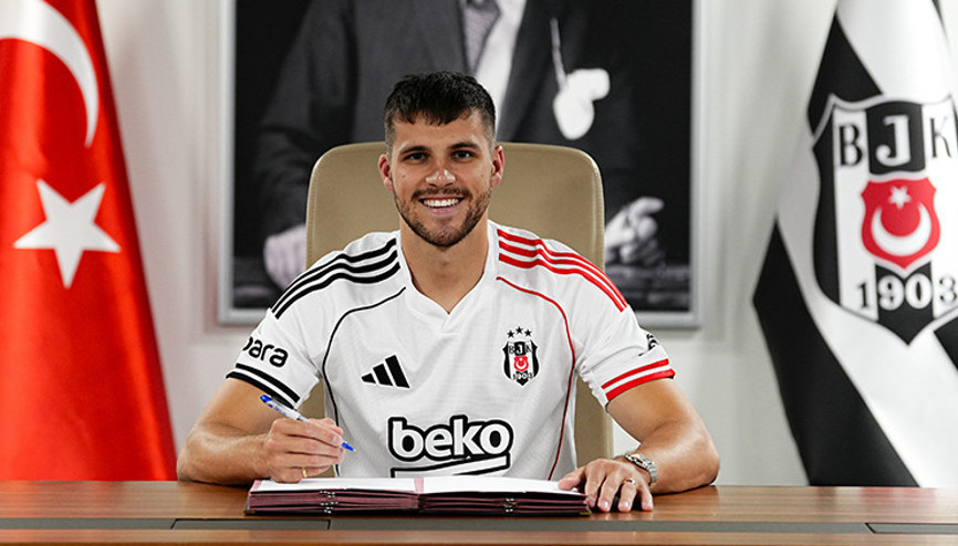 Benfica, David Jurasek transferinin mali detaylarını açıkladı