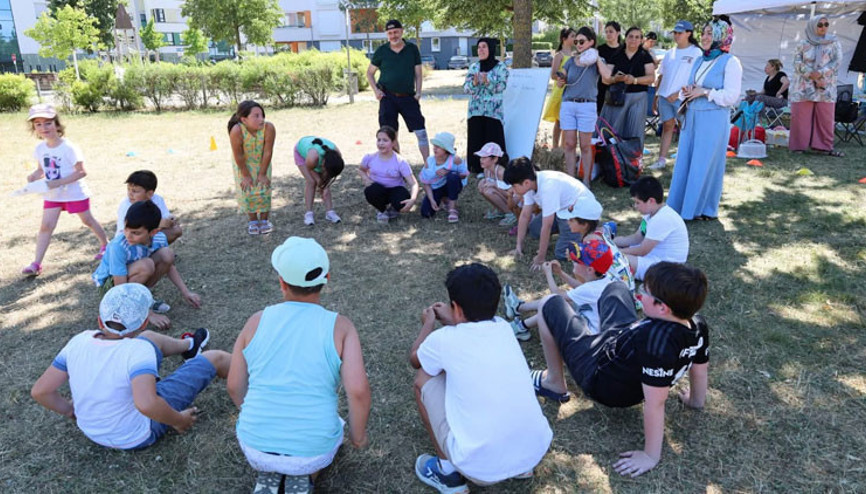 Karlsruhe’de renkli uçurtma şenliği