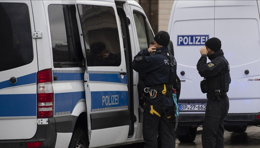 Bavyera’da bıçaklı saldırıda 1 kişi öldü 3 yaralı