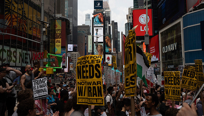 New Yorkta Trump ve Netanyahuya protesto: Soykırım karşıtları, İsrail yanlılarıyla karşı karşıya geldi New Yorkta Trump ve Netanyahuya protesto: Soykırım karşıtları, İsrail yanlılarıyla karşı karşıya geldi