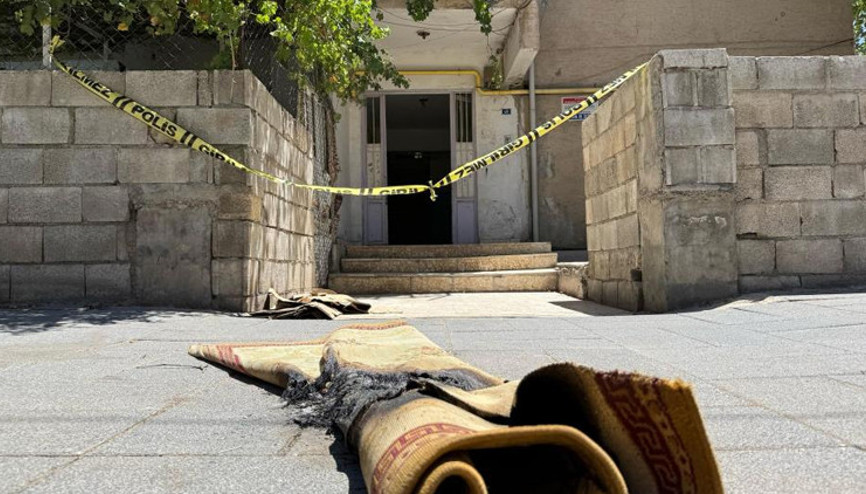 Akıllara durgunluk veren olay: Kızının üzerine benzini döktü tüm aile alevler içinde kaldı