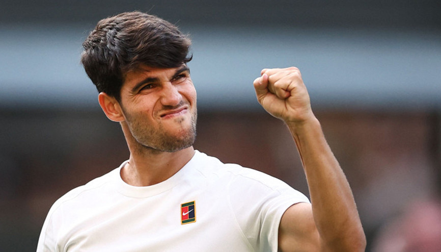 Carlos Alcaraz, Wimbledonda son 16ya çıktı