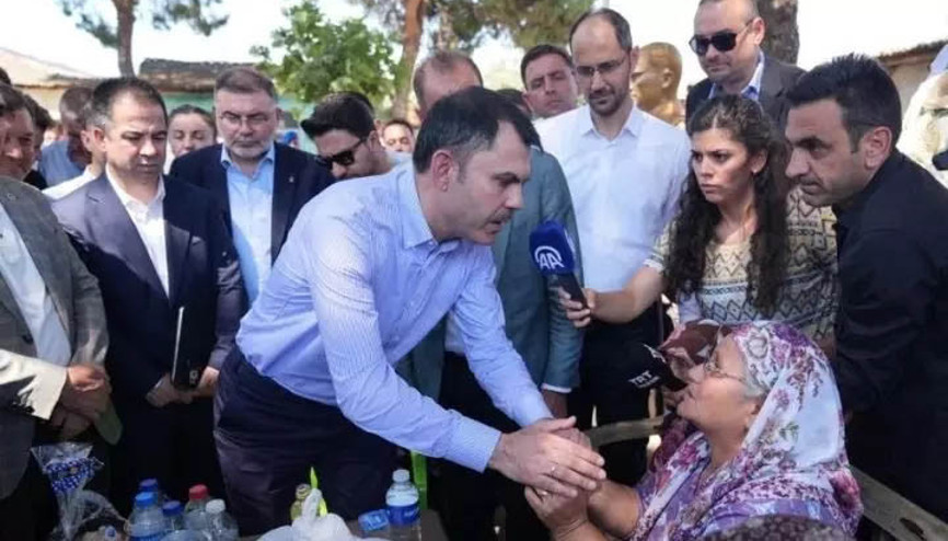 Bakan Kurum, yangınların bilançosunu açıkladı: 8 ilde toplamda 1168 bina zarar gördü