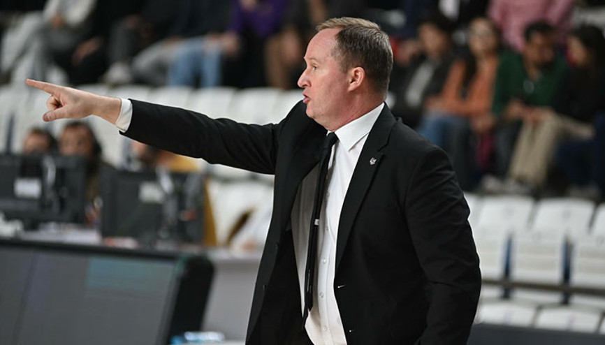 Manisa Basketin antrenörüne Fenerbahçe talip