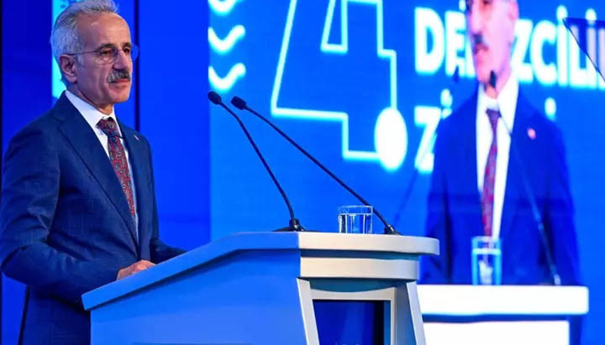 Bakan Uraloğlu: 77 ilimizi güvenli, konforlu, bölünmüş yollarla birbirine kavuşturduk Bakan Uraloğlu: 77 ilimizi güvenli, konforlu, bölünmüş yollarla birbirine kavuşturduk