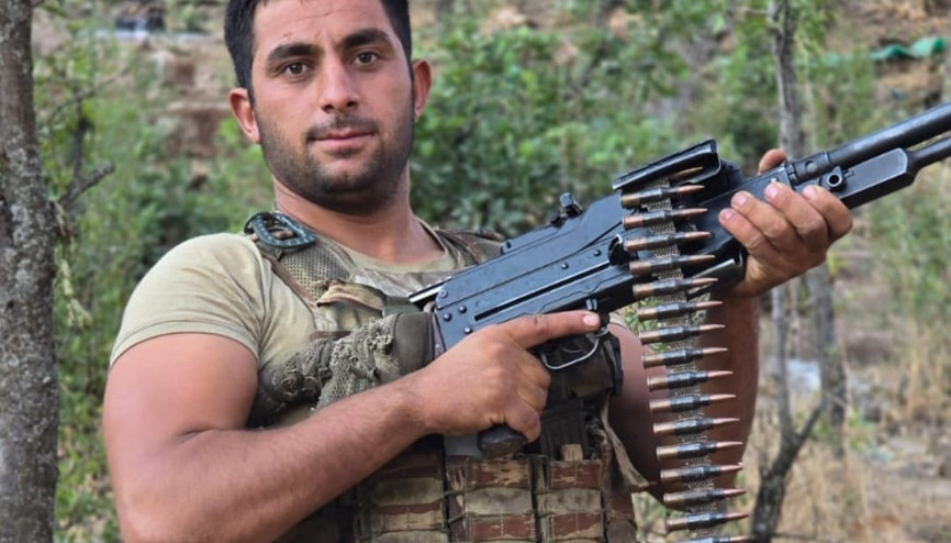 Şehit sözleşmeli erin ailesine acı haber verildi Şehit sözleşmeli erin ailesine acı haber verildi