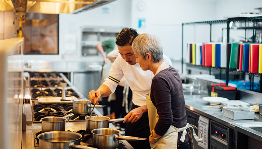 Çinde 200den fazla çocuk zehirlendi: Okul yemeğinden kurşun çıktı