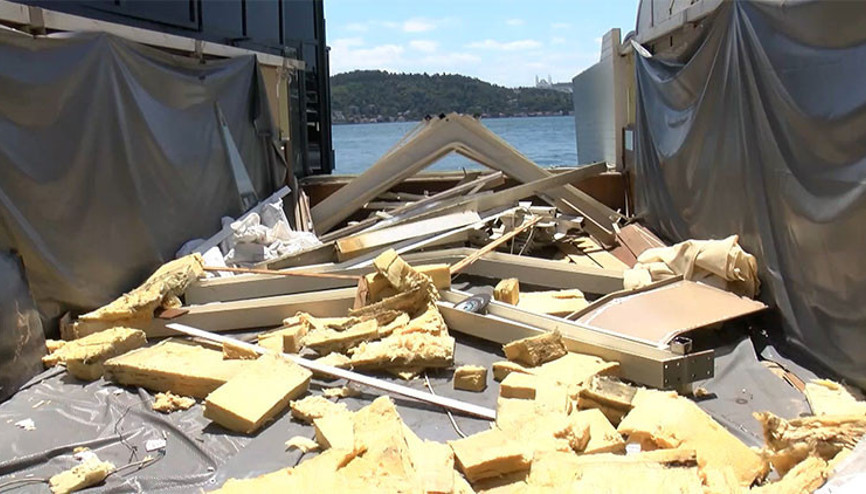 İstanbul Boğazındaki kaçak yapıların yıkım çalışmaları başladı