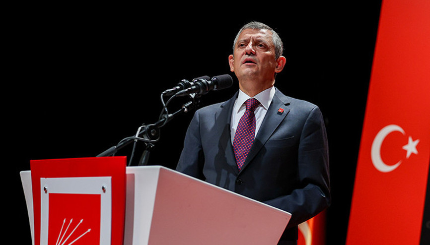 Özgür Özel, belediye başkanları ile bir araya geldi