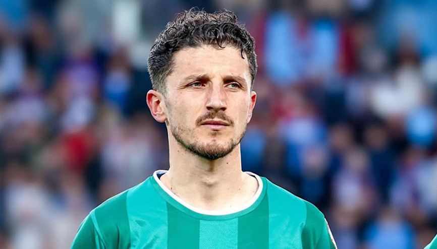 Konyaspor, Enis Bardhi ile anlaştı