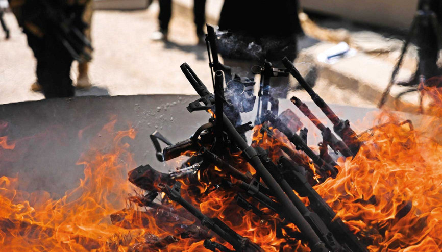 Silah bırakma dünya basınında... ‘Önemli bir adım’
