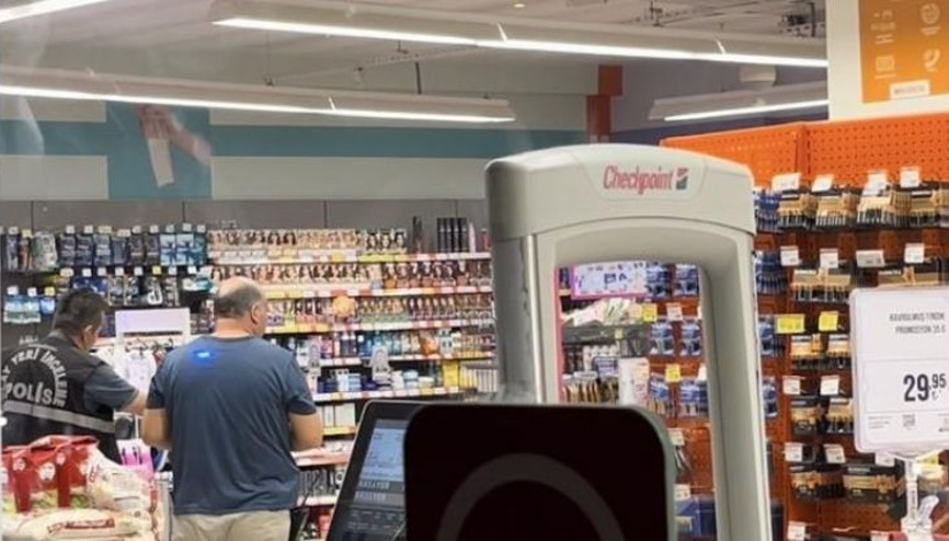 Markette dehşet saçtı, bir kadın ve çocuk yaralandı