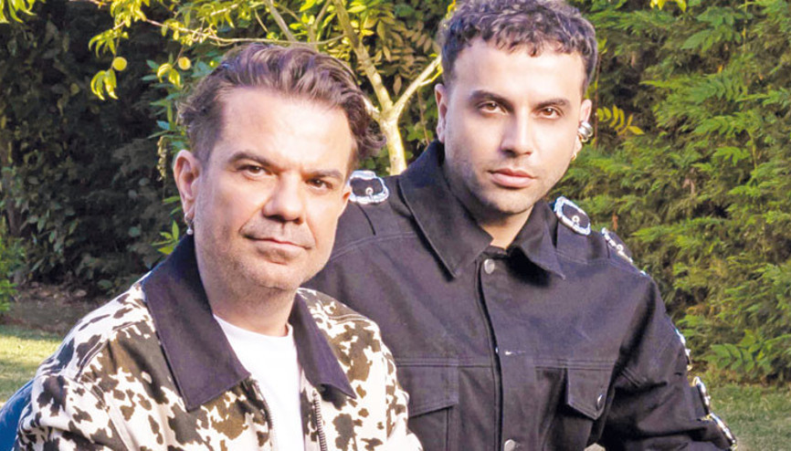 Durup Dururken düet geldi
