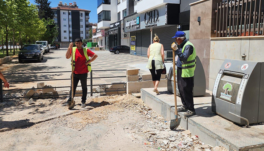 İki site arasında yol tartışması: Bizim arazimizde kalıyor deyip duvar ördüler