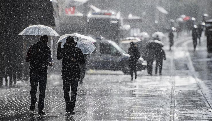 Gök gürültülü sağanak yağış geliyor Ankara dahil 30 il için kritik uyarı İşte sağanak beklenen iller
