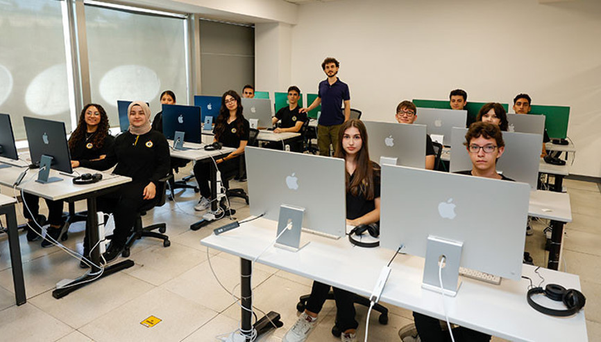 Demirören Medya ve Teknoloji Lisesi’nden yüzde 1’lik dilime burs imkanı