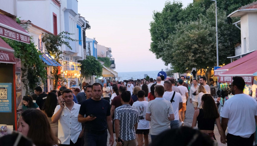 İstanbula yakın olduğu için tercih ediliyor Doluluk oranı yüzde 100e ulaştı: İğne atsan yere düşmüyor