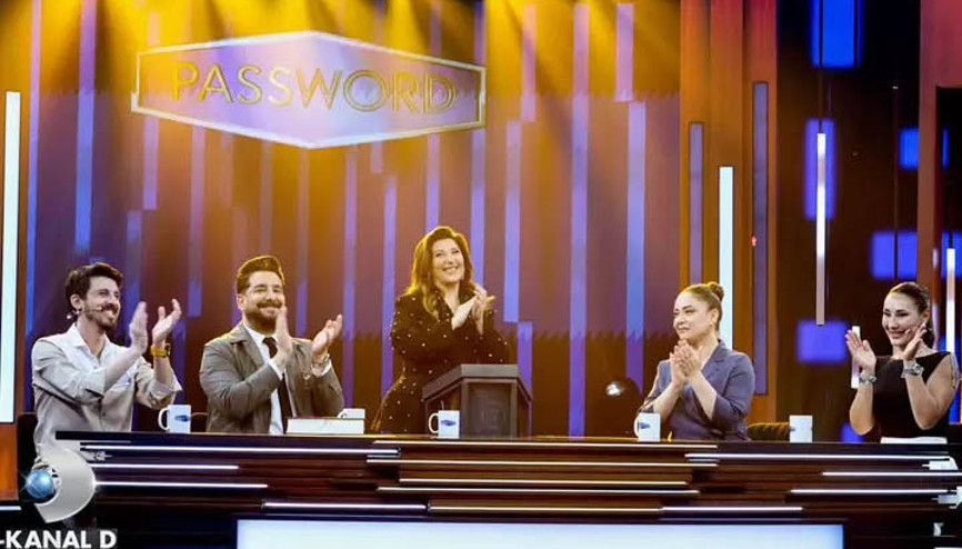 Passwordde eğlenceli rekabet