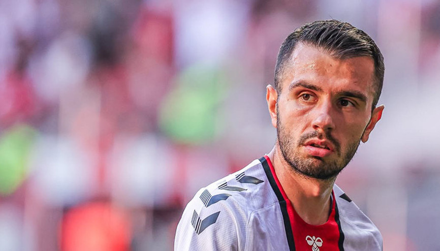 Samsunsporda Emre Kılınçın sözleşmesi uzatıldı