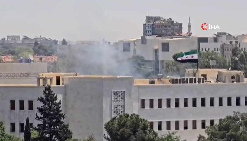 İsrailden Suriyeye peş peşe saldırılar