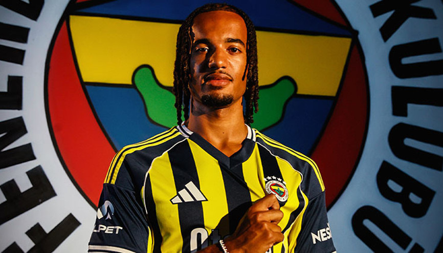 Fenerbahçenin yeni transferi Archie Browndan itiraf: Başkanımız Ali Koç özel ortamın yaratıldığını hissettirdi