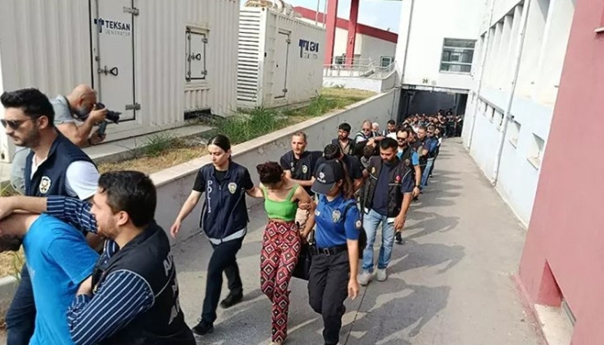 ‘Narkokapan-Adana 2’ operasyonunda yakalanan 41 kişi adliyeye sevk edildi