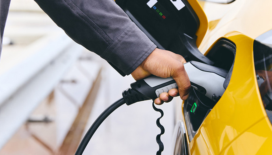 Elektrikli araç pillerine dahili yangın söndürücü geliyor