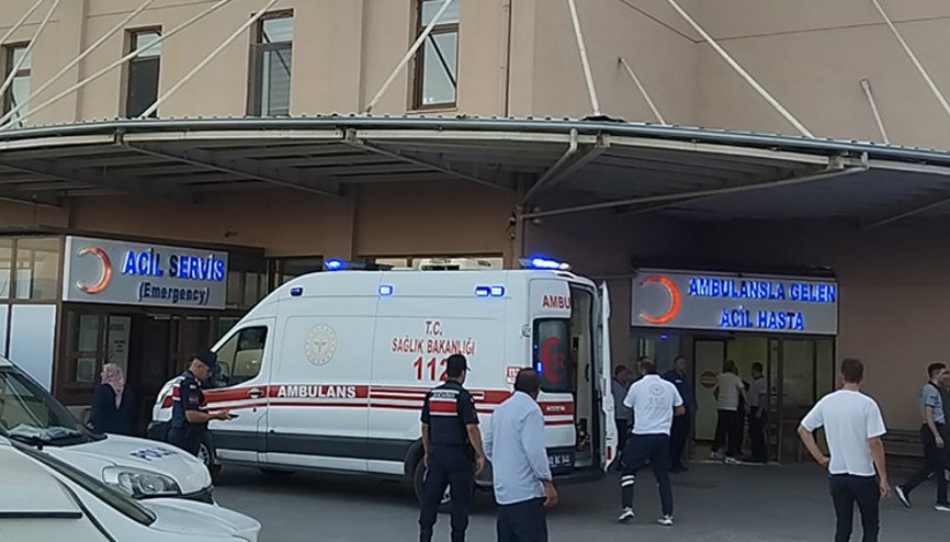 Emekli polis memuru tartıştığı 3 kişiyi silahla yaraladı