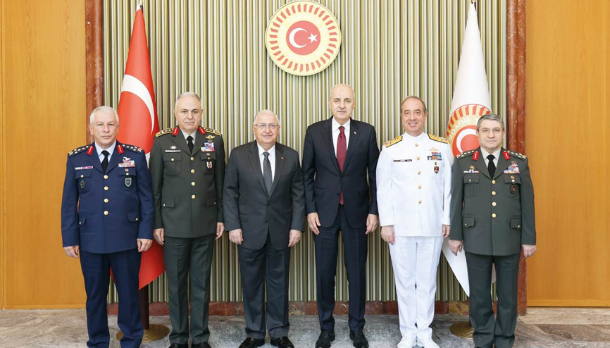 Komutanlardan süreç brifingi