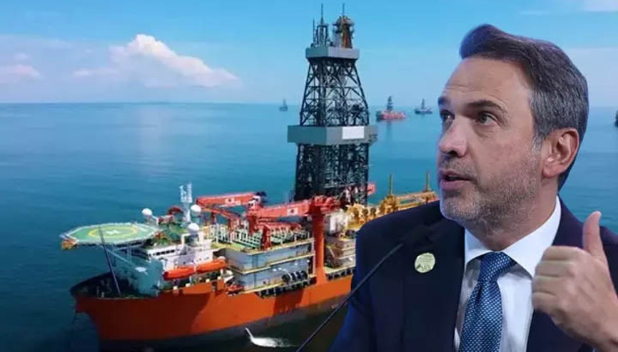 Bakan Bayraktar: İki yeni sondaj gemisi filoya katıldı Bakan Bayraktar: İki yeni sondaj gemisi filoya katıldı