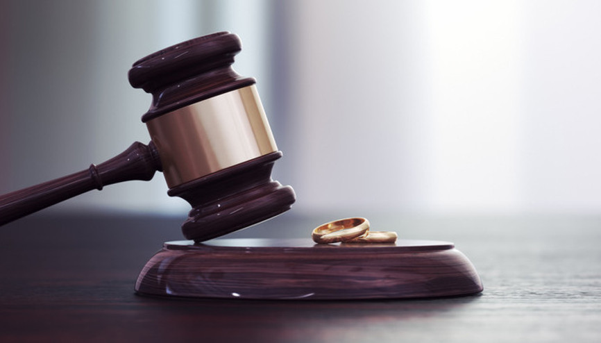 Yargıtaydan dikkat çeken boşanma kararı | Eve sürekli misafir çağıran kadın ile eşine çok yiyorsun diyerek hakaret eden erkek eşit kusurlu sayıldı