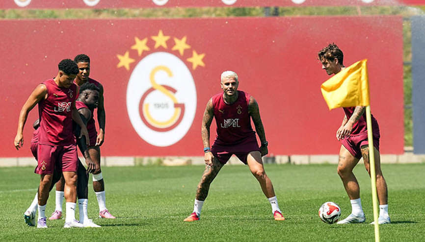 Galatasarayda yeni sezon hazırlıkları sürüyor